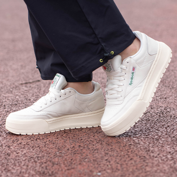 reebok CLUB C MEGACOURT Кроссовки для скейтбординга Низкие Белые Унисекс