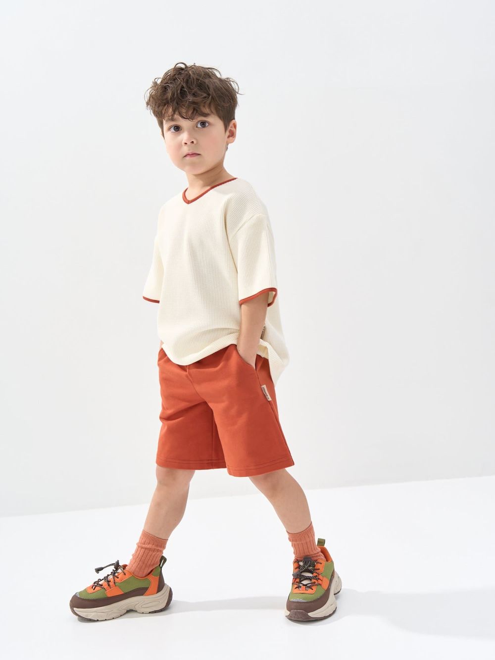 Комплект футболка и шорты "Молоко/Паприка"