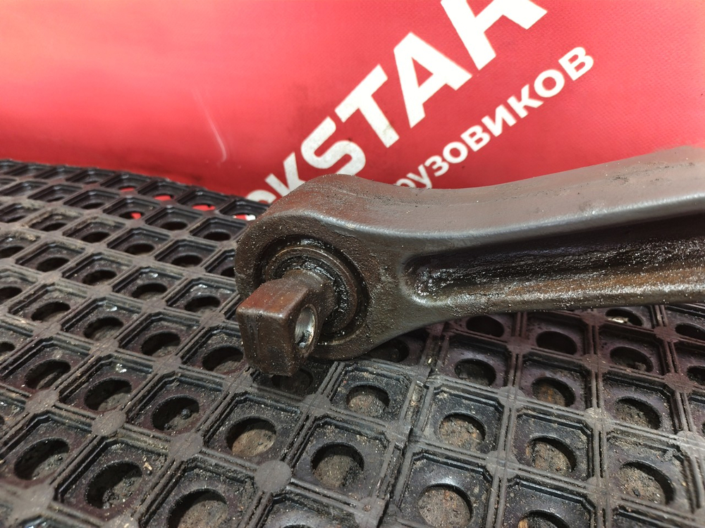 Тяга реактивная поперечная