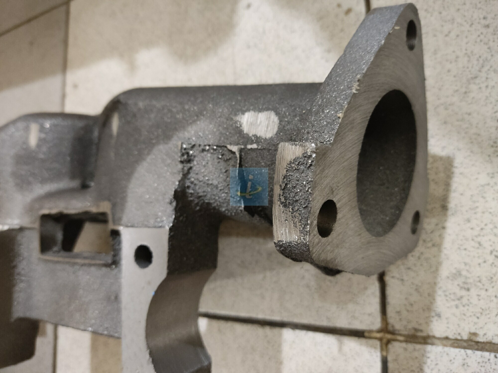 Патрубок-кронштейн 238Ф-1008482