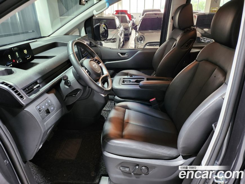 Hyundai Staria Tourer 11-и местный (11.2022)