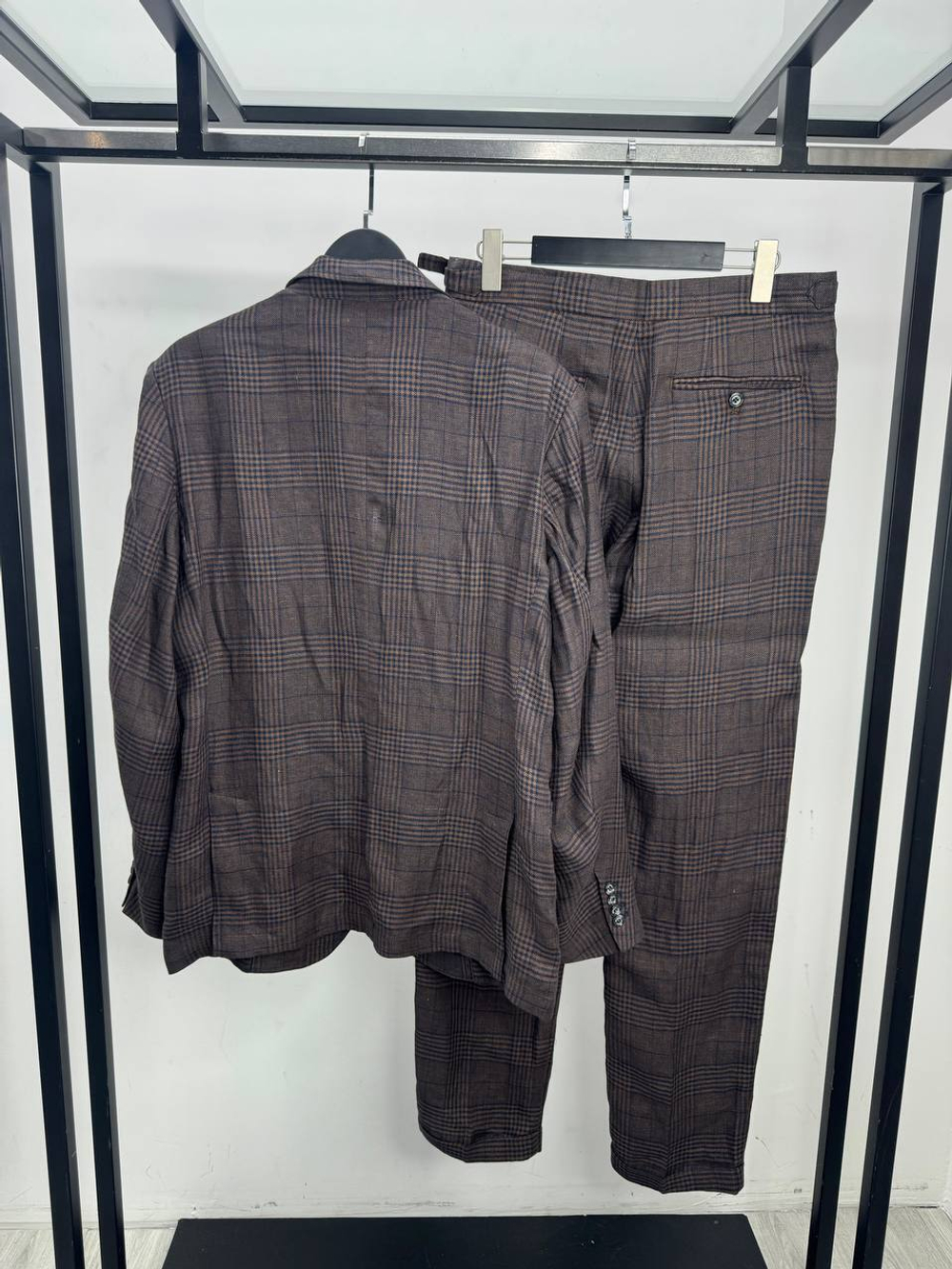 Льняной костюм Brunello Cucinelli