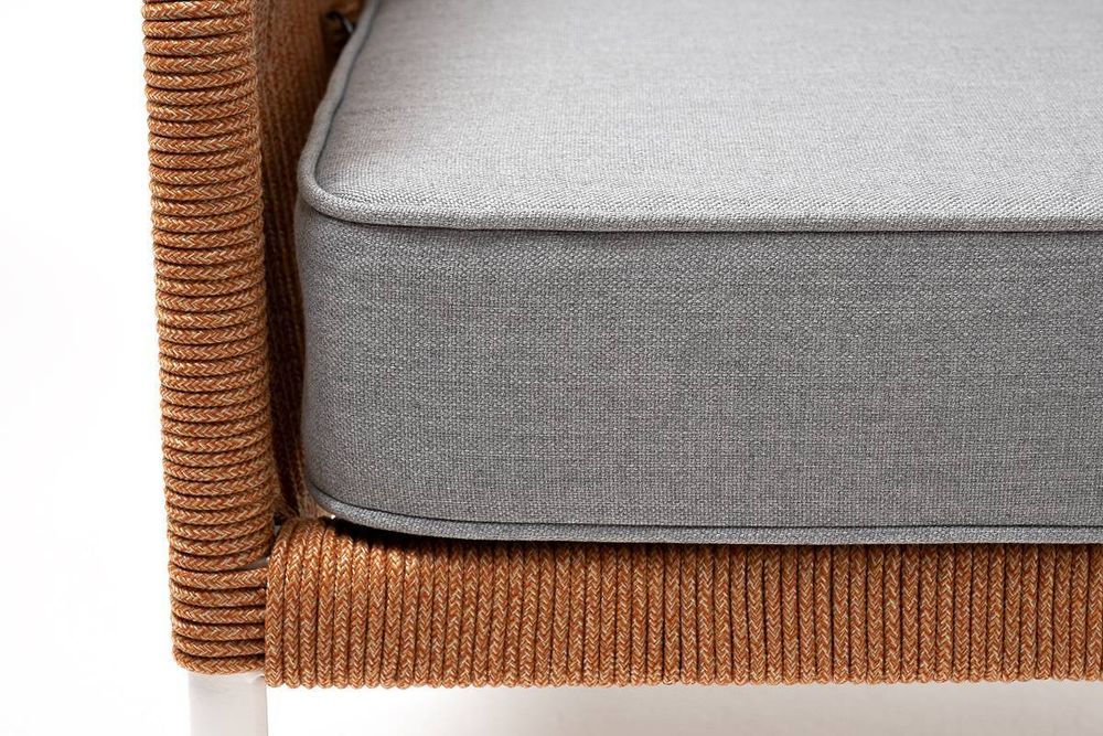 "Канны" кресло плетеное из роупа, каркас алюминий светло-серый (RAL7035) муар, роуп оранжевый меланж круглый, ткань светло-серая