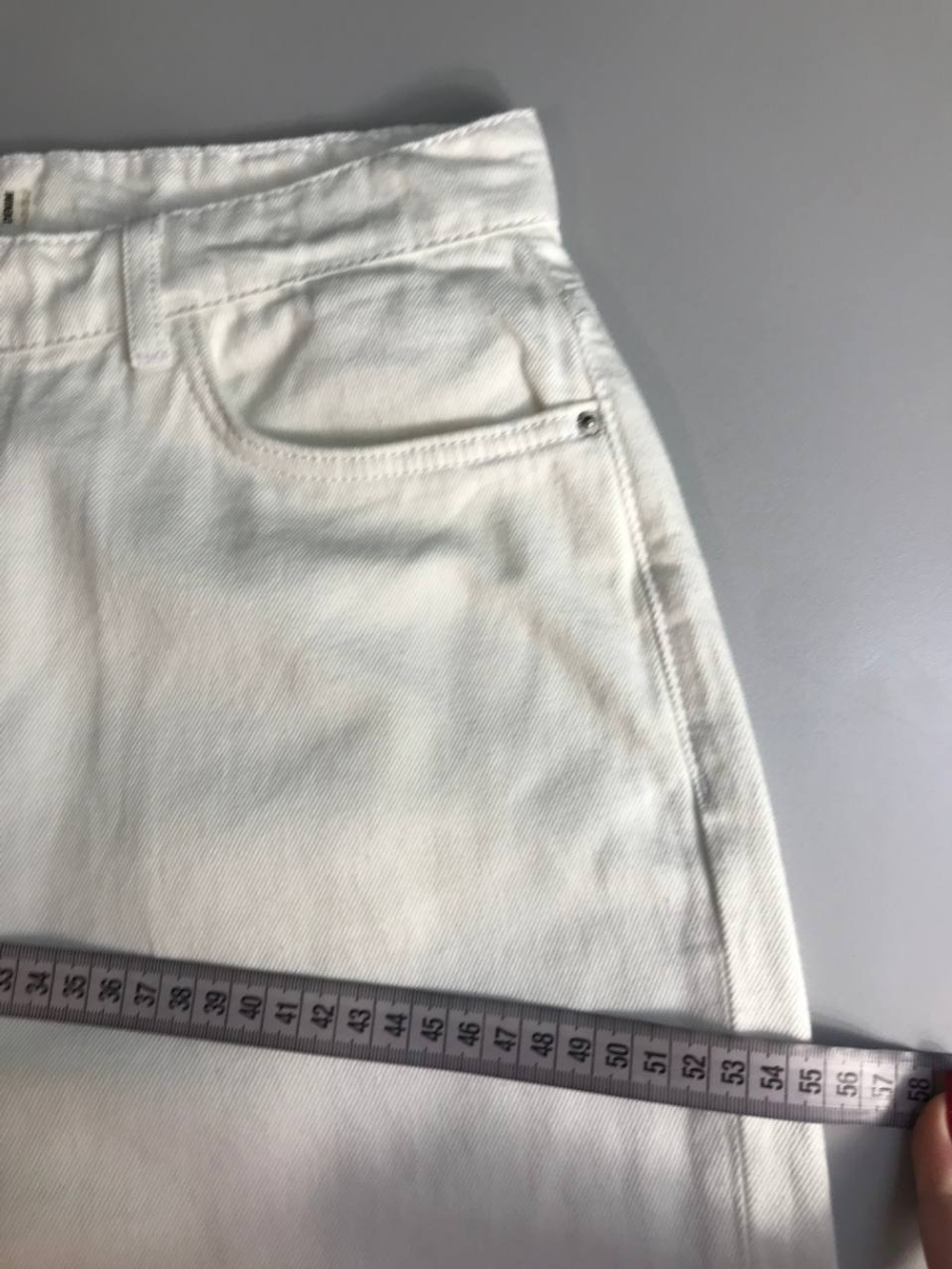 Джинсы Jelika практичные, визуально на 50 размер