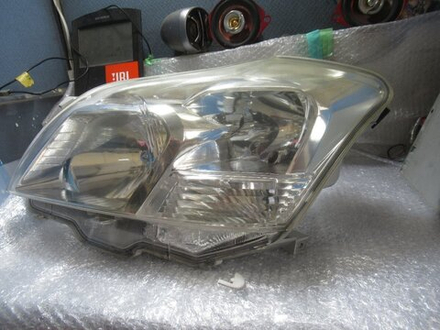 фара левая Toyota Premio NZT260 ZRT260 20-444