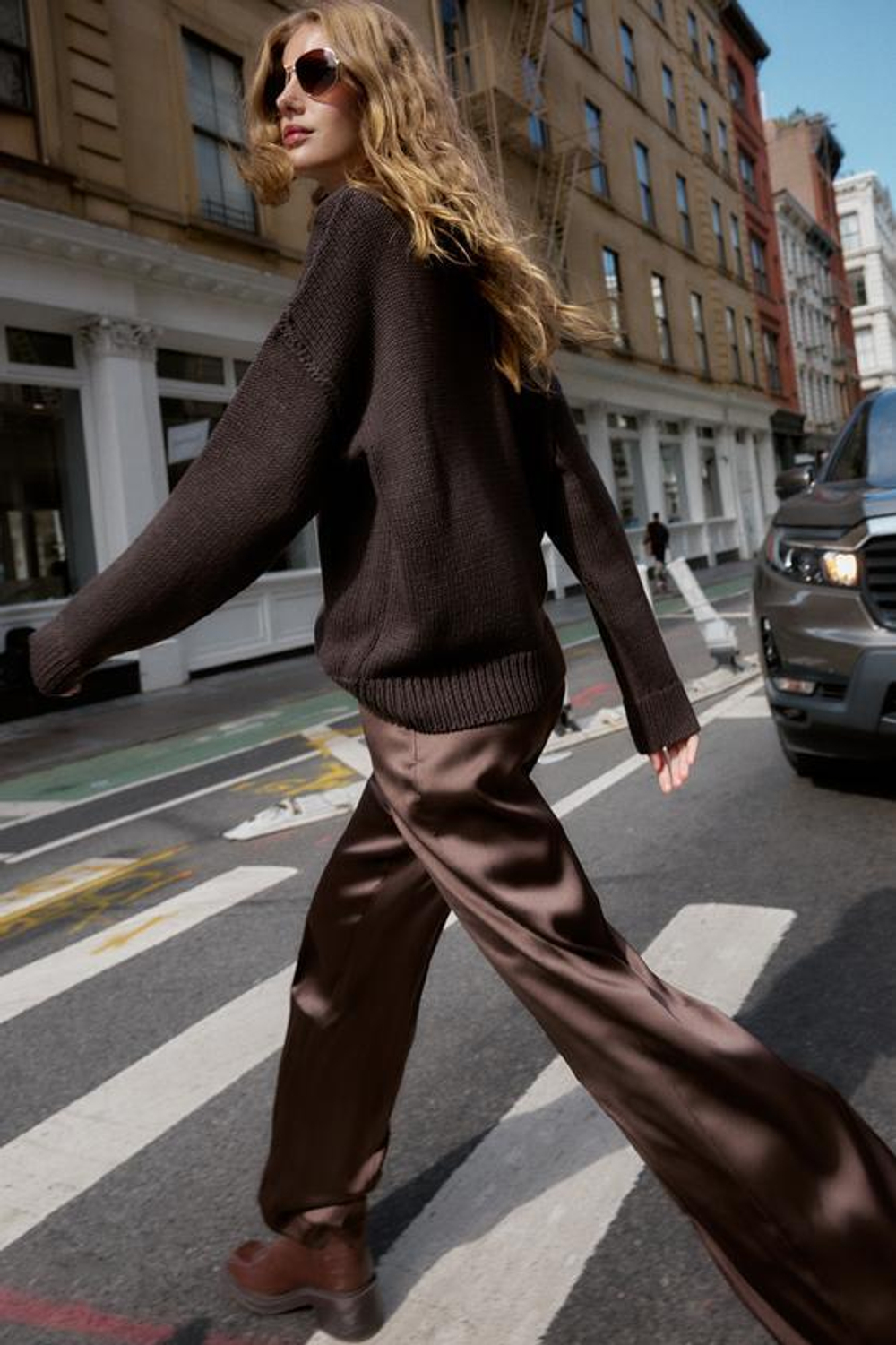 ZARA АТЛАСНЫЕ БРЮКИ ПРЯМОГО КРОЯ, КОРИЧНЕВЫЙ