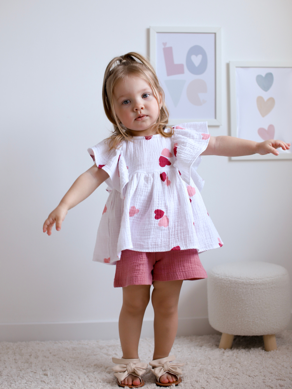 Костюм из муслина топ и шорты "Пудровые сердечки"
