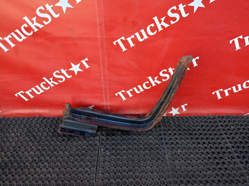 Кронштейн топливного бака