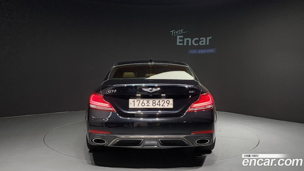 Genesis G70 2.0T (04.2020)