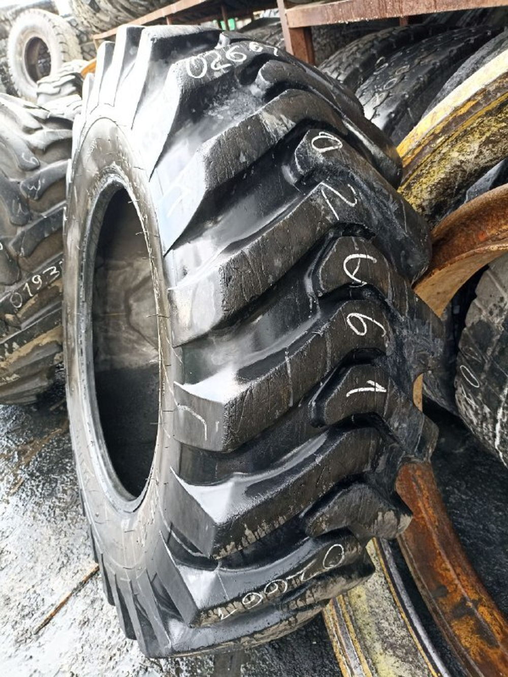 16.9-28 Petlas IND-25 шина б/у