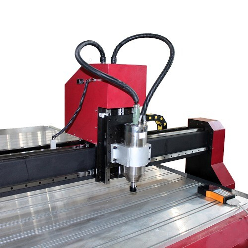 Фрезерно-гравировальный станок с ЧПУ Suda SK-2030