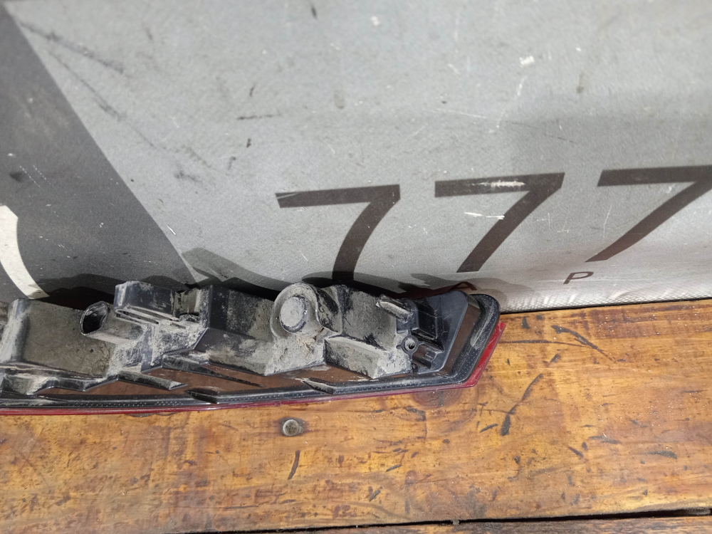 ПТФ задний правый Tank 500 21-нв Б/У Оригинал 4116400XKV3AA