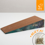 Когтеточка из картона с кошачьей мятой Пушистое Счастье Stay Wild, треугольная