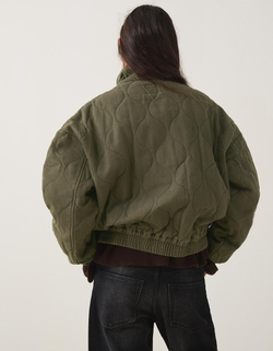 BERSHKA Стеганый бомбер, хаки