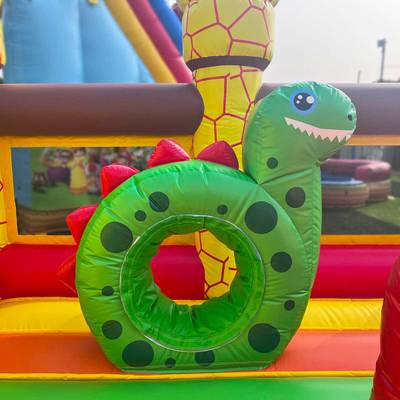 Надувной батут " Замок дракона" 6х5х3,8м