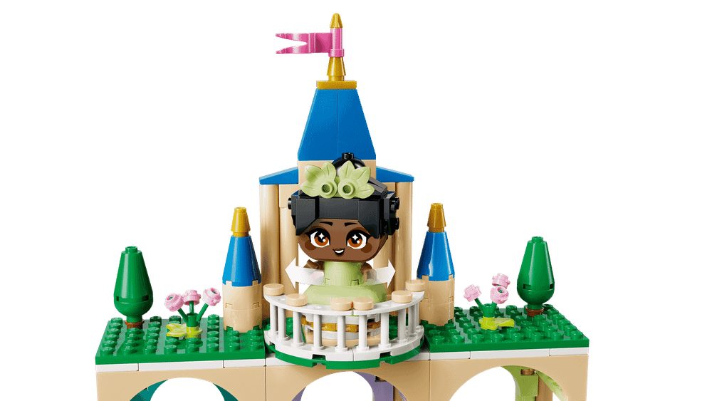 Конструктор LEGO Disney 43291 Mini Belle & Tiana with Castle