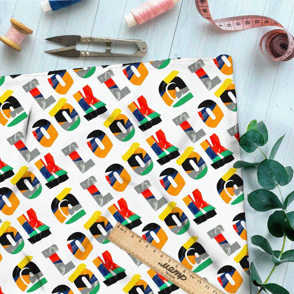 Ткань ниагара цветные буквы с рисунком на белом фоне