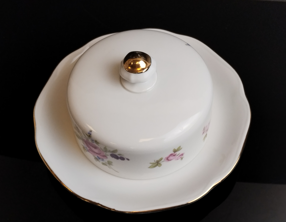 Фарфоровая маслёнка с крышкой , Мейсенский букет, Чехословакия, винтаж 1960-1980 гг