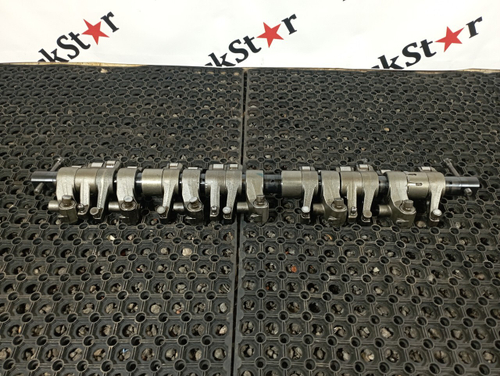 Вал рокеров в сборе 2016г.