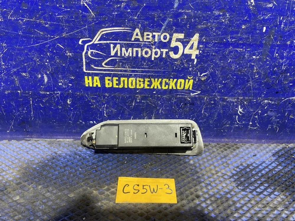 Блок управления стеклоподъемниками MITSUBISHI LANCER CEDIA 2000