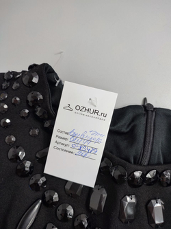 Платье с камнями 44 размер