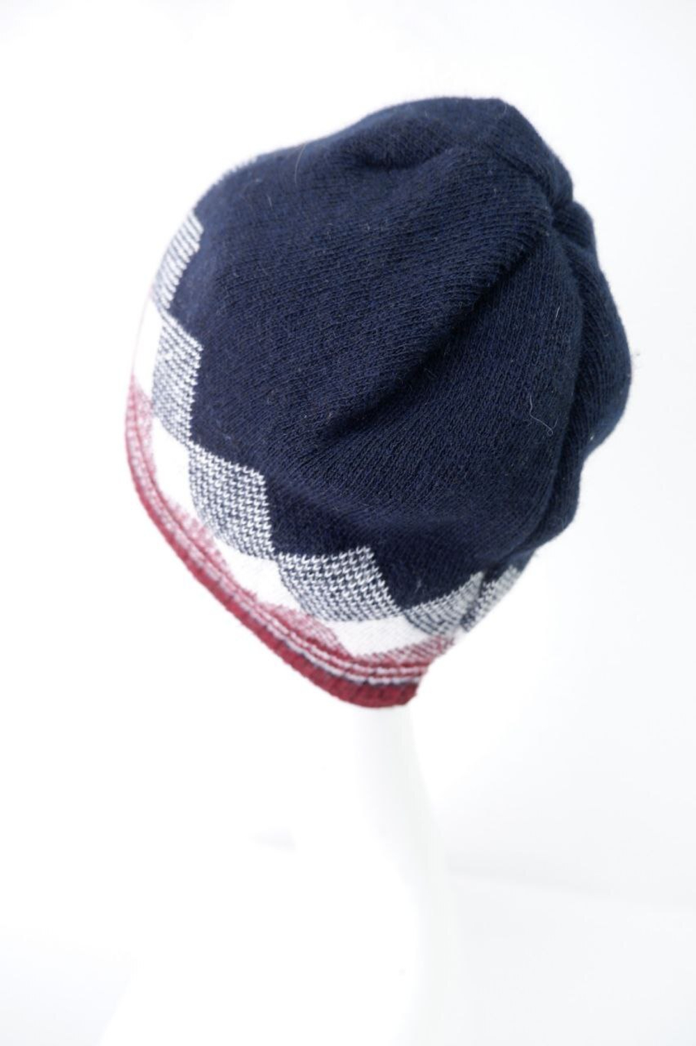 Шапка стильная