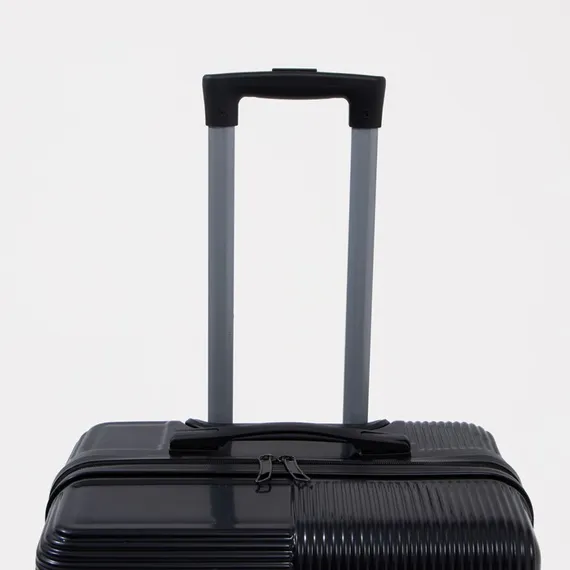 Чемодан маленький 24" кодовый замок, цвет чёрный