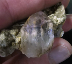 Сросток кристаллов аметиста (Карабаш) асс.