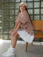 Футболка в коричневую полоску для девочки