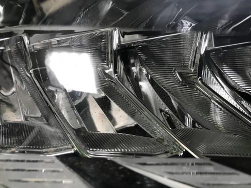 Битая Фара правая Geely Coolray (2023-н.в.) LED