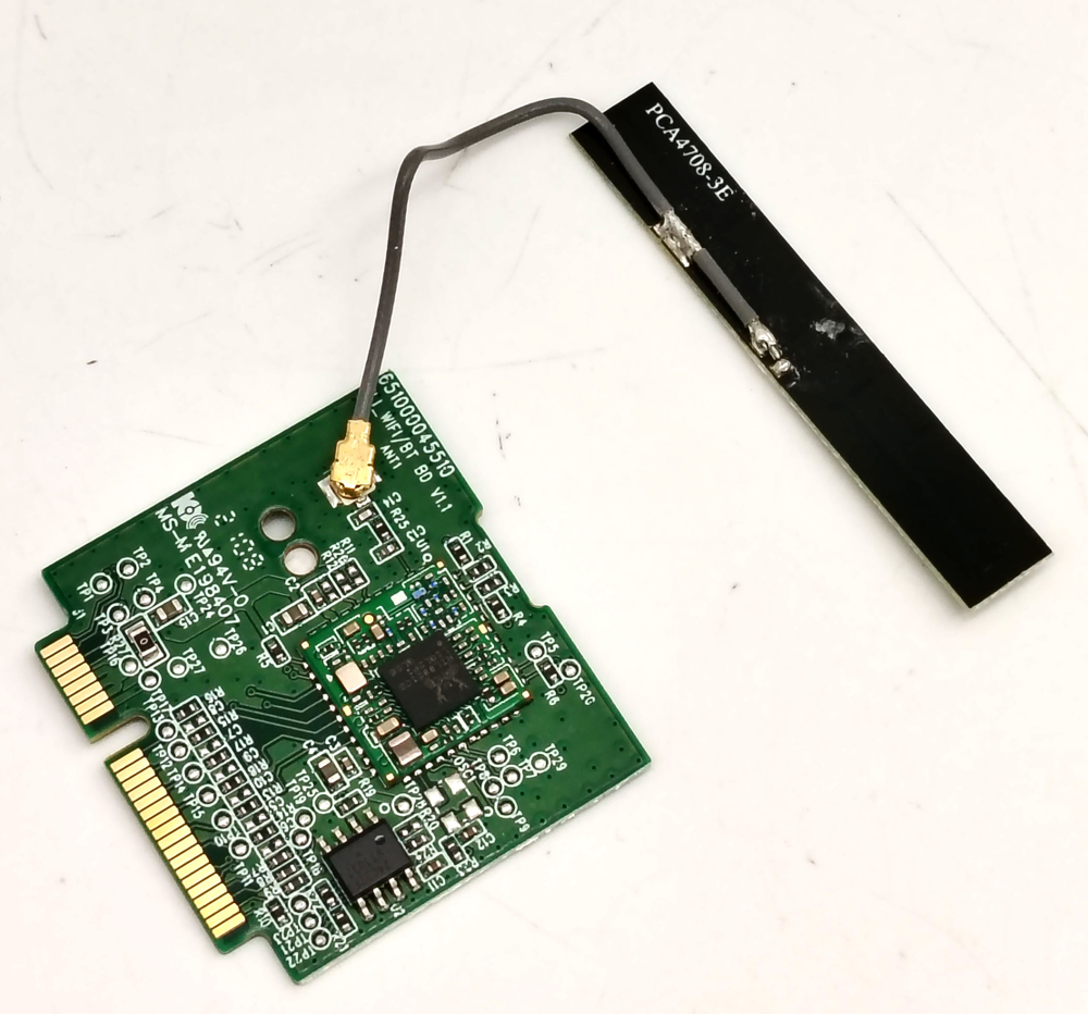 Интерфейсный модуль Microchip Technology INWL01c Wi-Fi 802.11 b/g/n Bluetooth 203-183-420