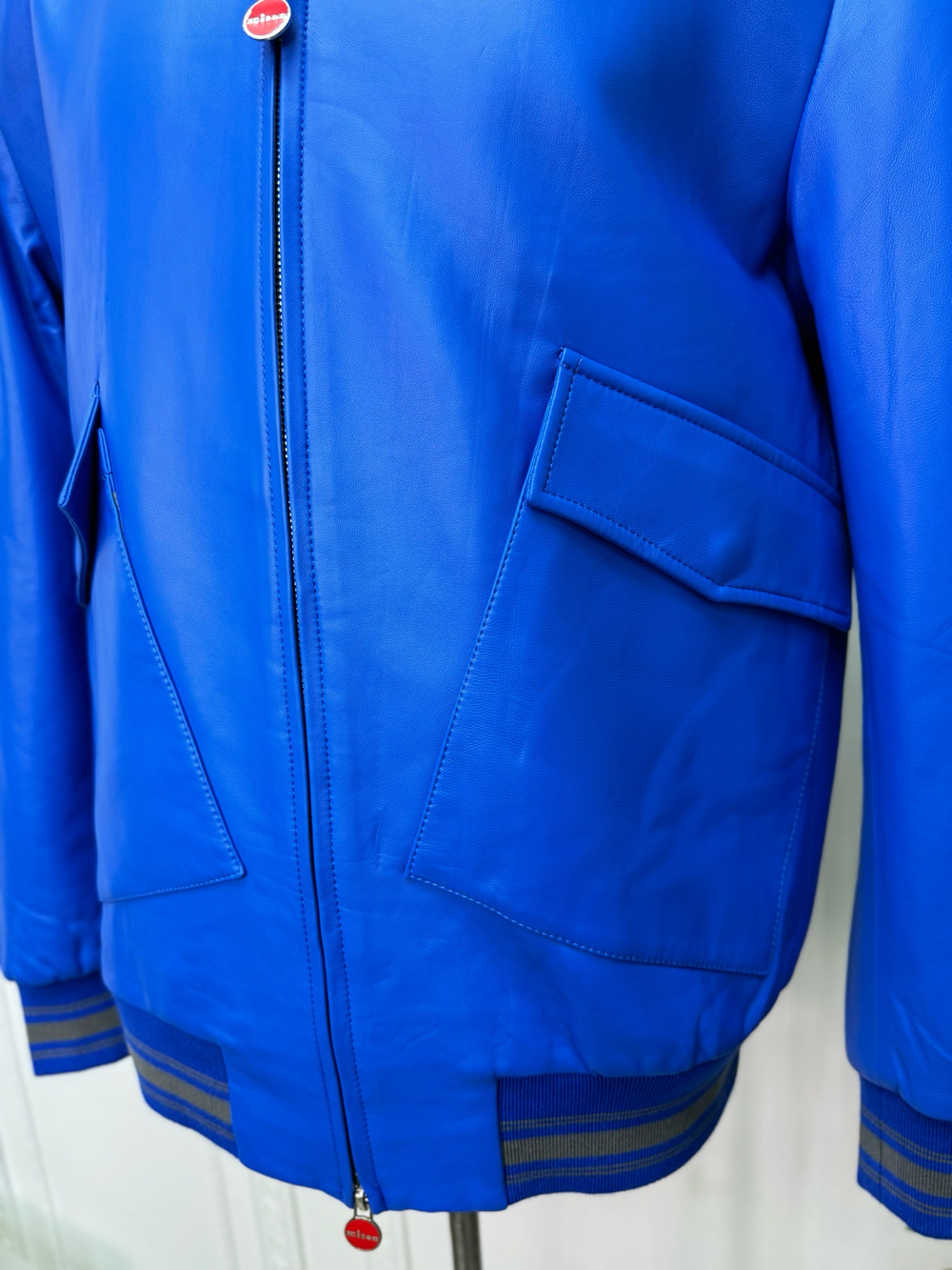 Кожаный бомбер Kiton