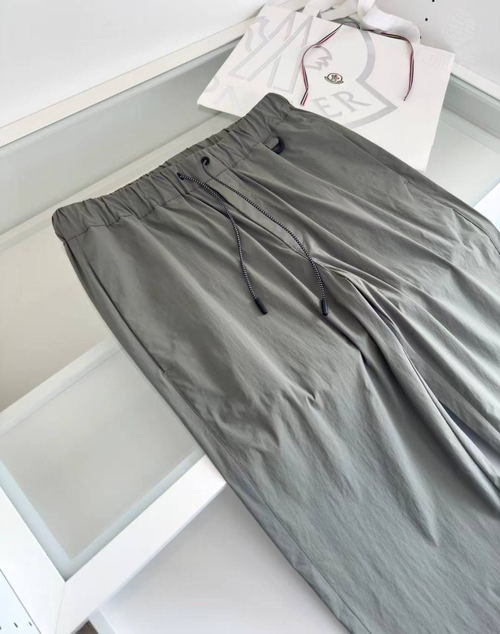 Спортивные штаны Moncler