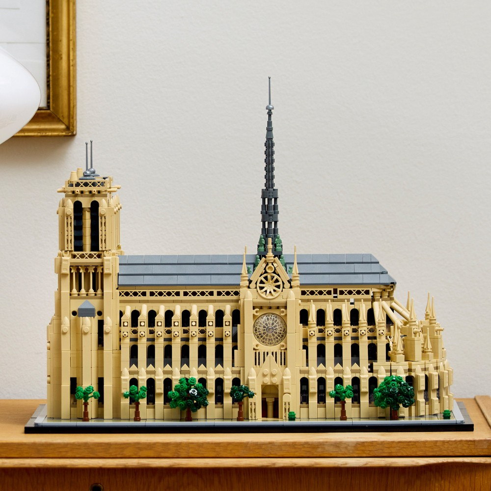 LEGO Architecture - Нотр-Дам в Париже 21061