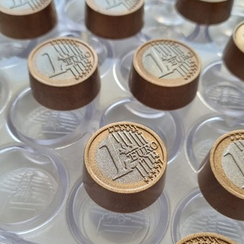 805 | Форма для шоколадных конфет "Евро" (275*175мм)