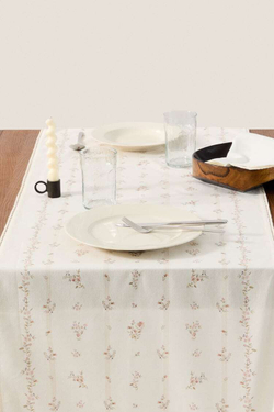 ZARA HOME ХЛОПКОВАЯ НАСТОЛЬНАЯ ДОРОЖКА С ЦВЕТОЧНЫМ ПРИНТОМ, ЭКРЮ