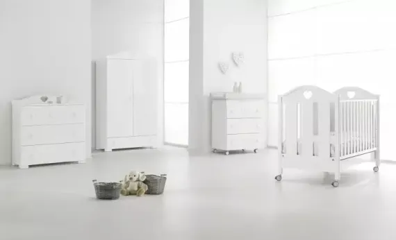 Детская кроватка на колесах Erbesi Dolce White