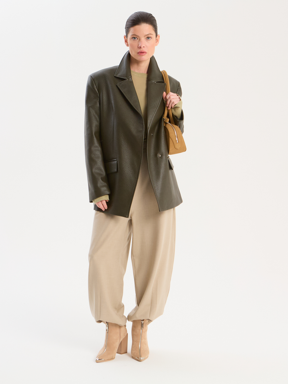 Полупальто из экокожи