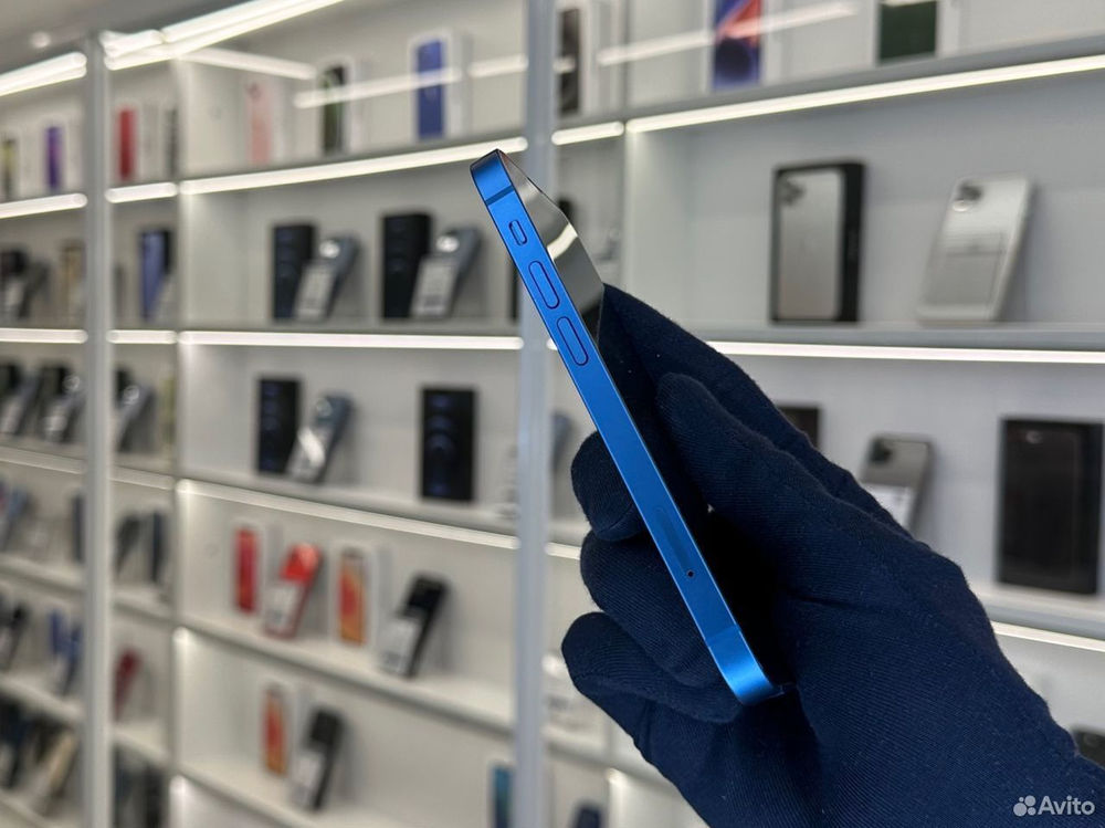 iPhone 13 256 ГБ б/у