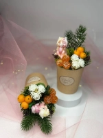 Букет из мыла с символом 2026 года лошадь в мандаринах