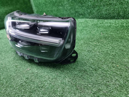 Фара правая Volvo XC40 1 (2017-2022) LED