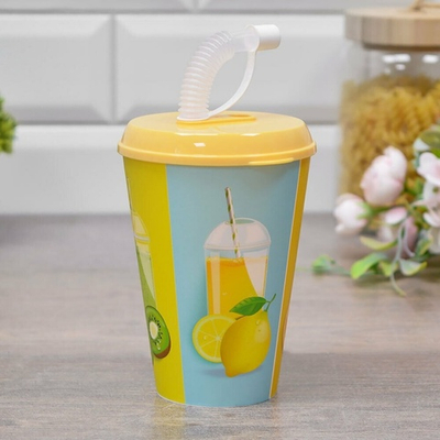 Стакан 420мл с крышкой "Коктейль" с трубочкой c колпачком (желтый)"