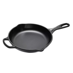Le Creuset - Сковорода чугунная 23см черная. / артикул   20182230000422  / GTIN 024147252023