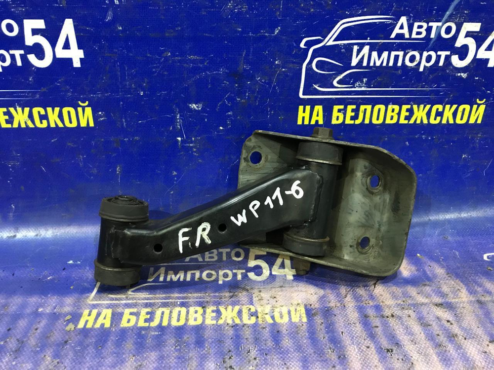 Рычаг передний правый NISSAN PRIMERA 1997