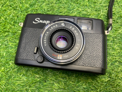 Yashica Snap