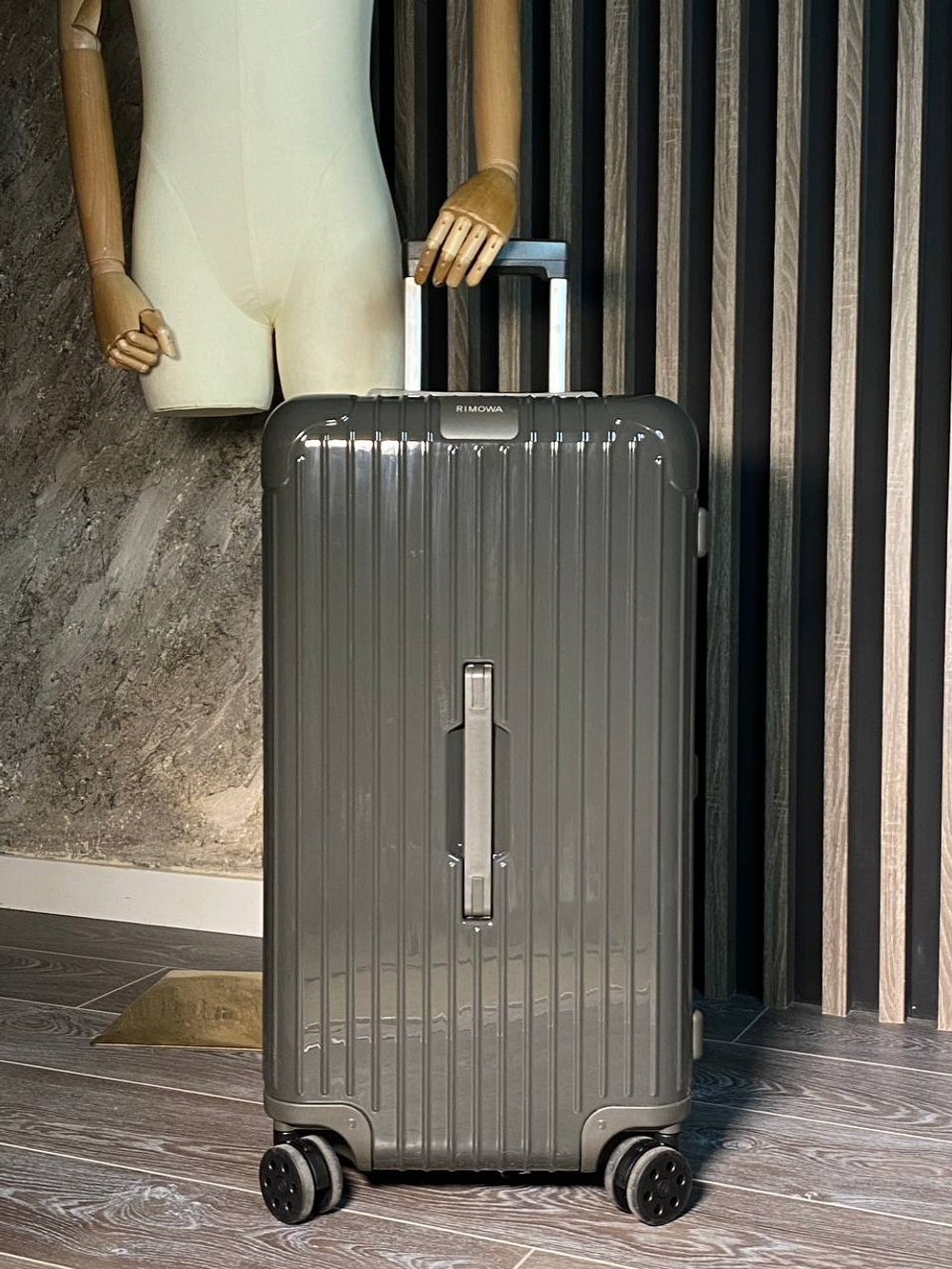 Чемодан Rimowa