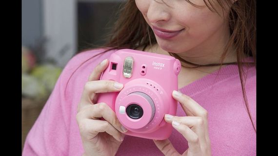 Fotoaparat - Fujifilm instax Mini 9 Camera with 10 Shots -  Pink