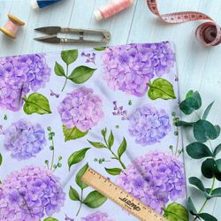 Ткань шифон нежные пучки цветов на фиолетовом фоне