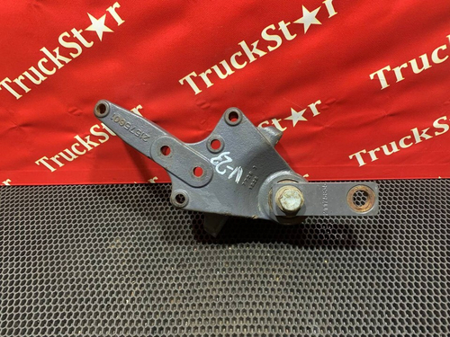 Кронштейн рессоры передней правый 2017г