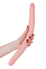 Фаллоимитатор реалистичный двойной Lesbi из киберкожи 43 см